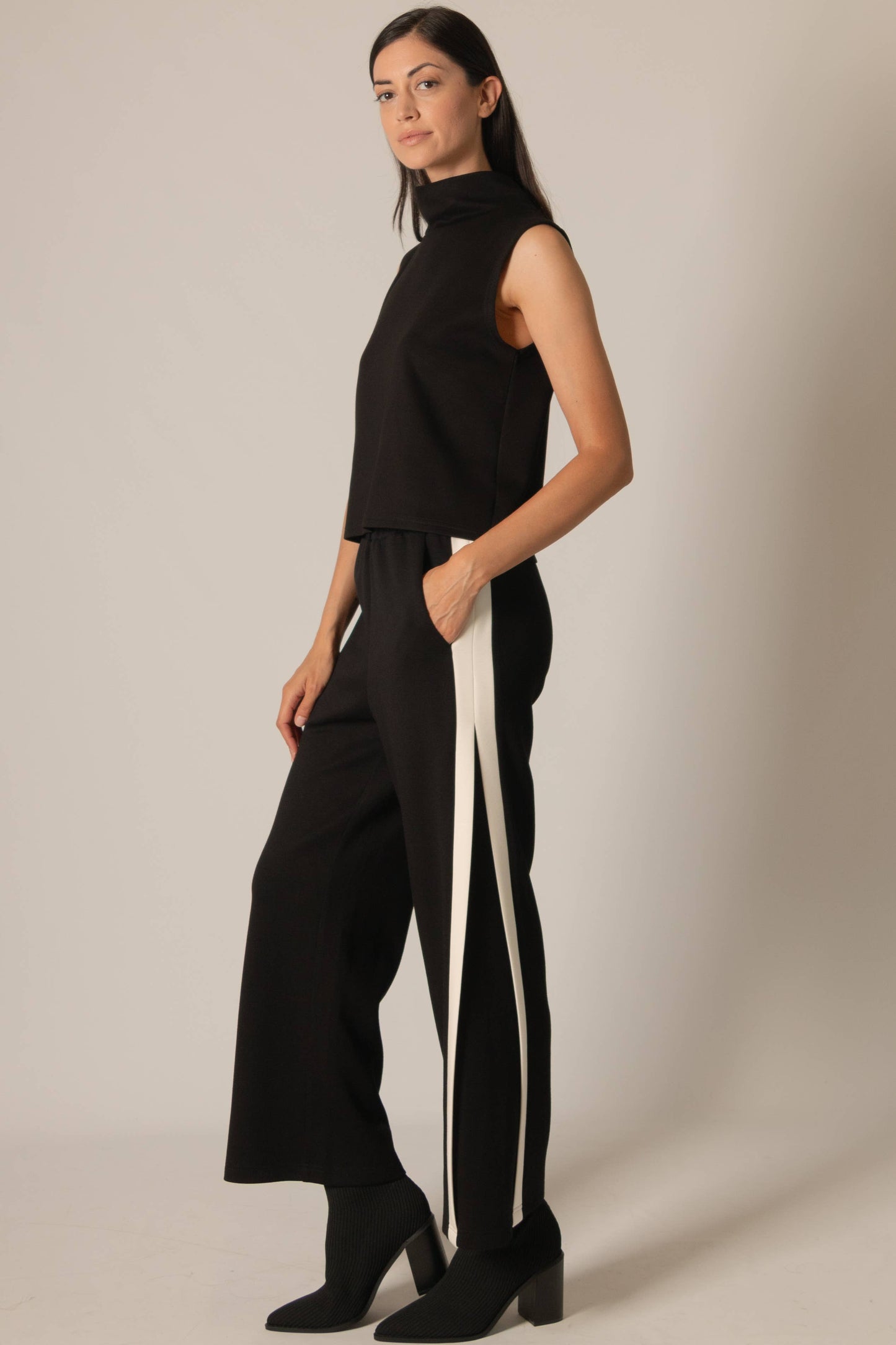 P. CILL Butter Modal Side Contrast Stripe Pants